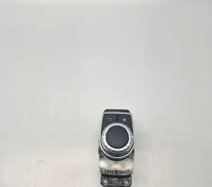 Mercedes-Benz GLA W156 X156 Head unit multimedia control A2469009815 A2469010706