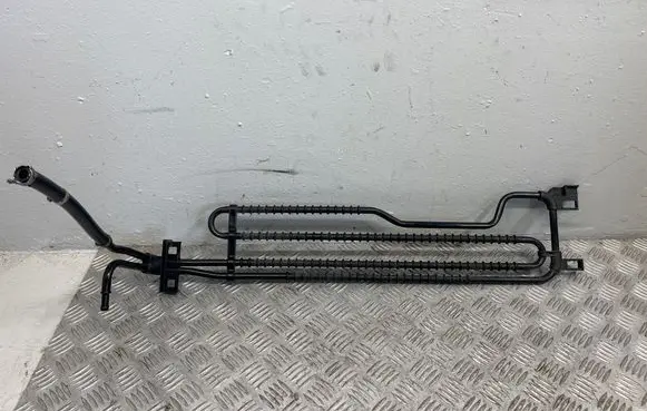 Mercedes-Benz C W204 Power steering radiator A2041601024