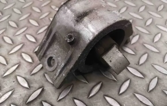 Jaguar XJ X351 Gearbox mount 6W936068AB