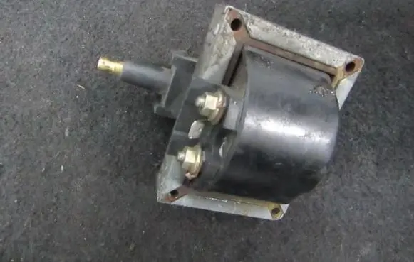 Renault 19 High voltage ignition coil