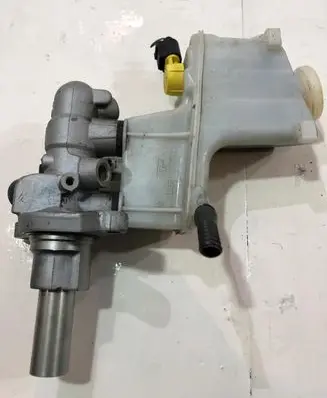 Volkswagen PASSAT B8 Master brake cylinder 5Q2611301A |00000000000