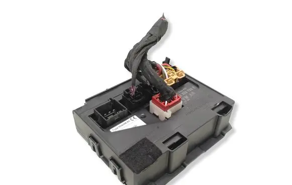 Volkswagen PASSAT B7 Central body control module 3AA959799E