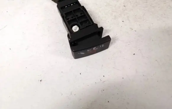 Toyota Avensis T250 Hazard light switch 157963