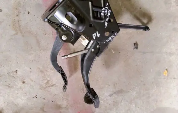Seat Toledo II (1M) Clutch pedal 1J1721130B