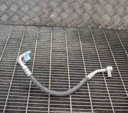 Air conditioning (A/C) pipe/hose