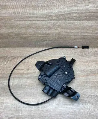 BMW 5 GT F07 Rear door lock 7210064 4132310200 SOFTCLOSE