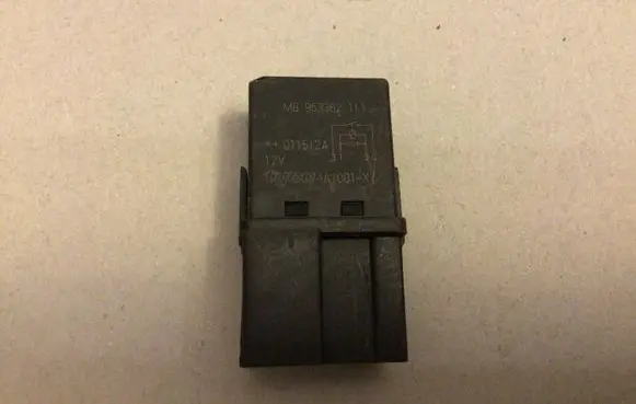 Mitsubishi Carisma Other relay MB95338211 95338211