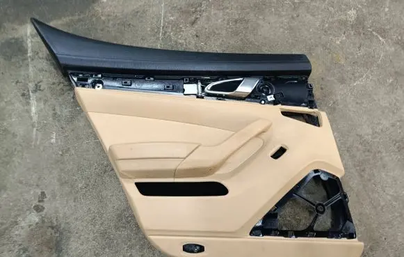 Porsche Panamera (970) Rear door card panel trim