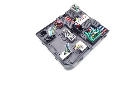 Nissan Qashqai Central body control module 284B75NA0A