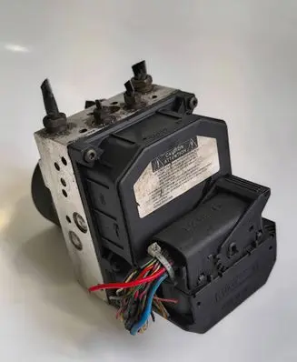 Toyota Avensis T250 ABS Pump 0265950147 8954105073 0265225319