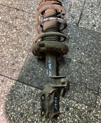 Hyundai i30 Front shock absorber/damper