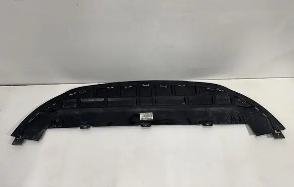 Mercedes-Benz Vito Viano W447 Front bumper skid plate/under tray A4478850136