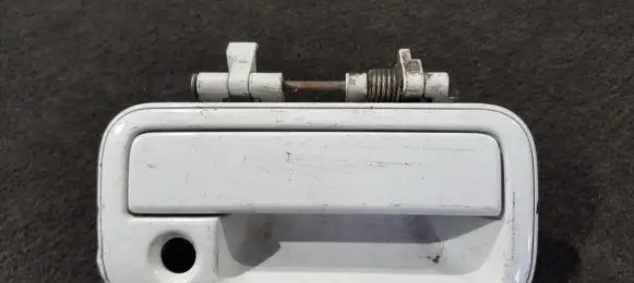 Opel Frontera A Front door exterior handle