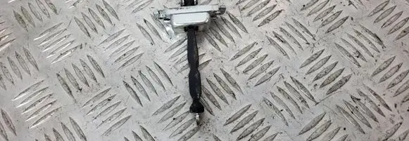 Mitsubishi L200 Front door check strap stopper 