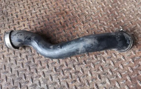 Ford Focus Intercooler hose/pipe F1F16F073AB