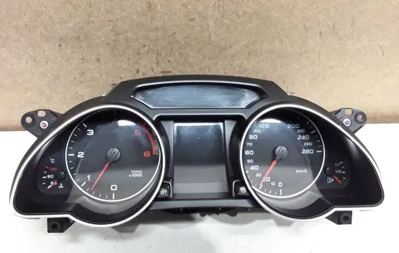 Audi A5 8T 8F Speedometer (instrument cluster) 8T0920931A
