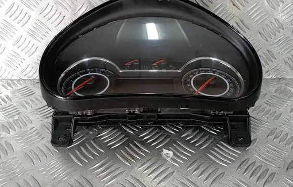 Opel Insignia A Speedometer (instrument cluster) 23438125 7110500000000X 175597137