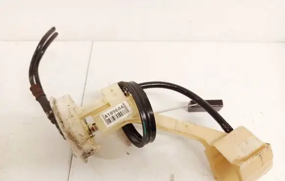 Volkswagen PASSAT B5 Fuel level sensor 8e0919673g