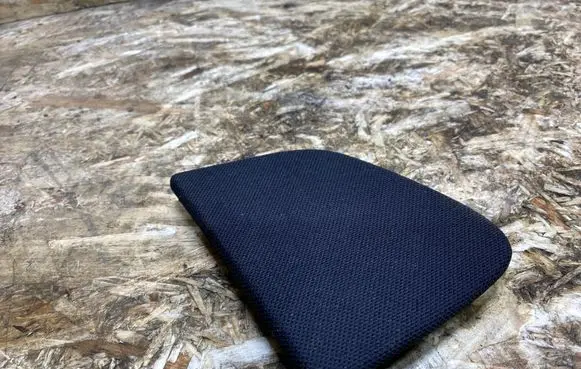 Mercedes-Benz S AMG W220 Cover in windowsill A2206900930