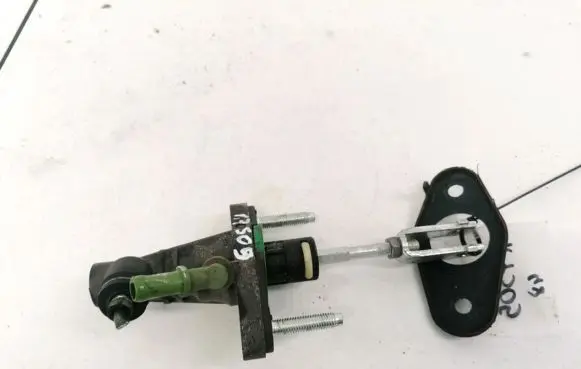 Clutch master cylinder