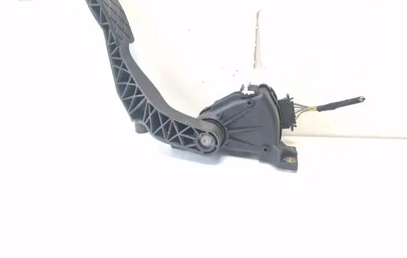 Volkswagen Golf IV Accelerator throttle pedal IJI721503J