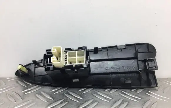 Toyota RAV 4 (XA30) Electric window control switch 7427142010
