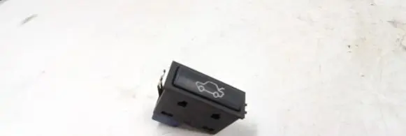Tailgate opening switch