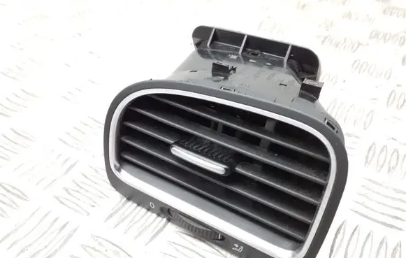 Volkswagen Golf VI Dashboard side air vent grill/cover trim 5K0819703K 5K0819709D