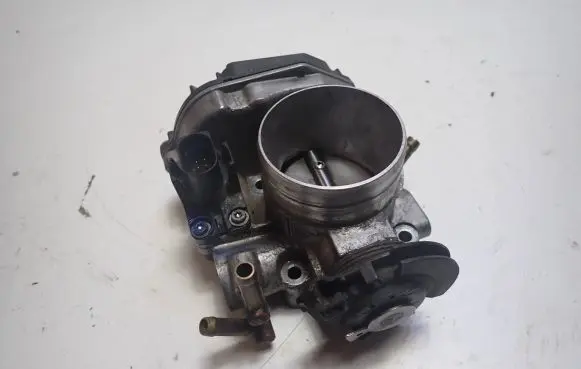 Skoda Octavia Mk1 (1U) Throttle body valve 06A133064M