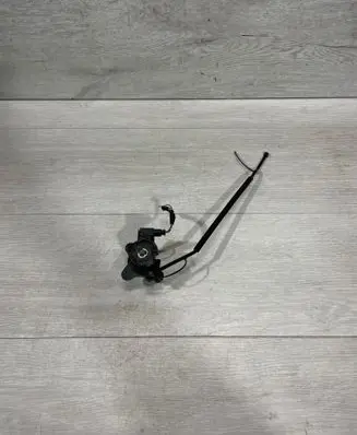 BMW 3 E46 Tailgate exterior lock 8196052