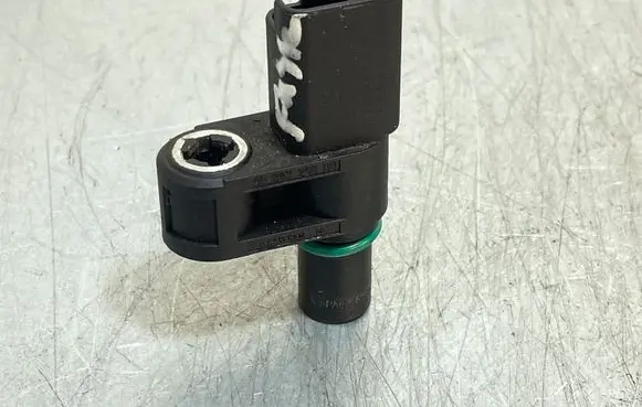 Opel Grandland X Camshaft position sensor 9688725080