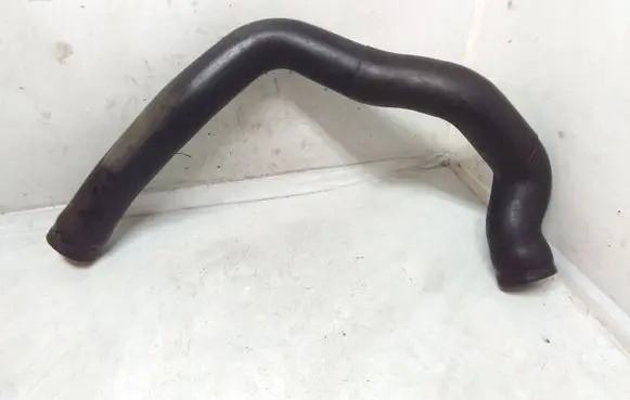 Alfa Romeo GT Intercooler hose/pipe