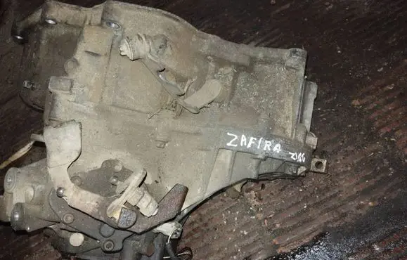 Opel Zafira A Manual 5 speed gearbox 5495775