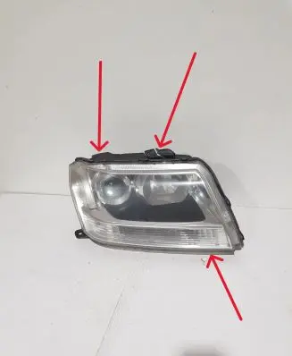 Suzuki Grand Vitara II Headlight/headlamp 10059079