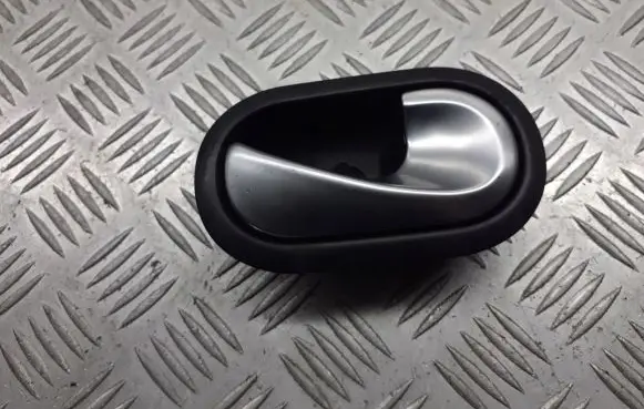 Renault Scenic II - Grand scenic II Rear door interior handle trim 8200028486