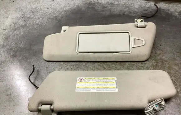 Mercedes-Benz E W212 Sun visor A2128101610 7L34Q11