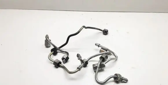 BMW 3 E90 E91 Fuel injector supply line/pipe 