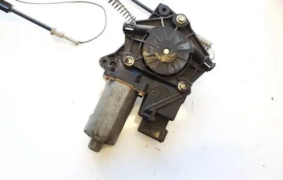 Peugeot 406 Front door window regulator motor