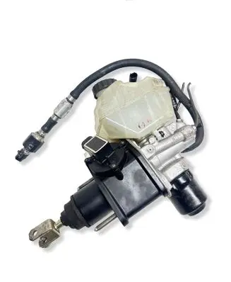 Mercedes-Benz CLS C219 Master brake cylinder A0004300312 Q200483