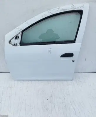 Renault Sandero II Front door