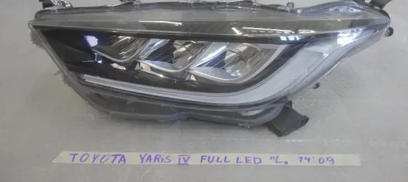 Toyota Yaris Headlight/headlamp 0243848