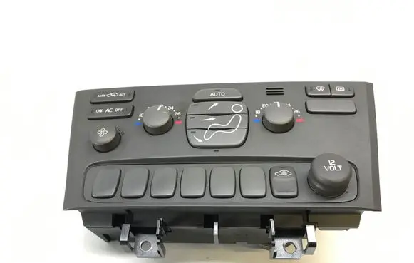 Volvo V70 Climate control unit 8651242 K4389
