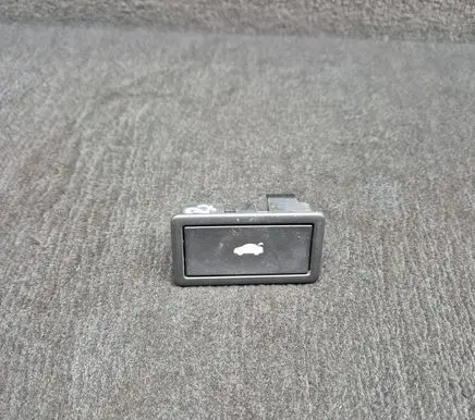Audi Q7 4L Tailgate/boot open switch button 3D0959831D