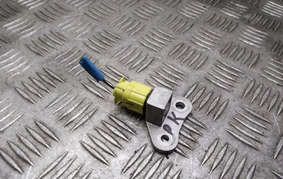 Nissan Qashqai+2 Airbag deployment crash/impact sensor FA1GZ