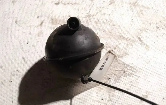 Vacuum air tank