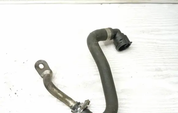 Volvo S60 Engine coolant pipe/hose 31338205