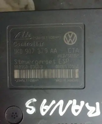 Volkswagen Touran I ABS Pump 1K0907379AA 10096003603 00005305C1
