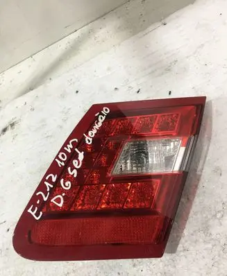 Mercedes-Benz E W212 Tailgate rear/tail lights A2128200864
