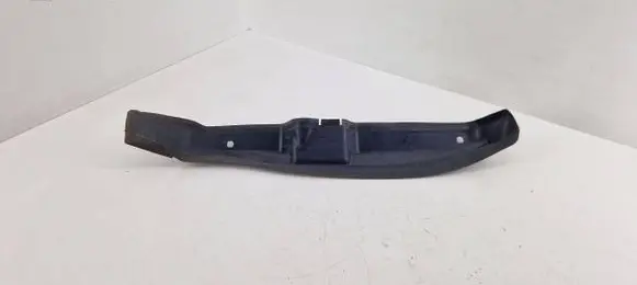 Volvo S90, V90 Fender end trim 31688207