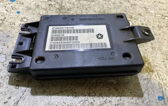 Dodge Challenger Air conditioning/heating control unit 68297707AB A293535F0550 63270